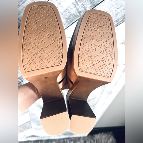 GIANNI BINI SOTELO BUCKLE DETAIL SUEDE PLATFORM CLOGS. SIZE 8.5M - Picture 11 of 12